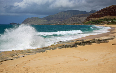 Waves crushing Maili Beach - Oahu, Hawaii