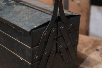 boite à outil dans l'atelier de mon grand-père