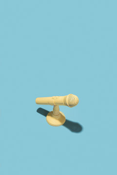 Microphone
