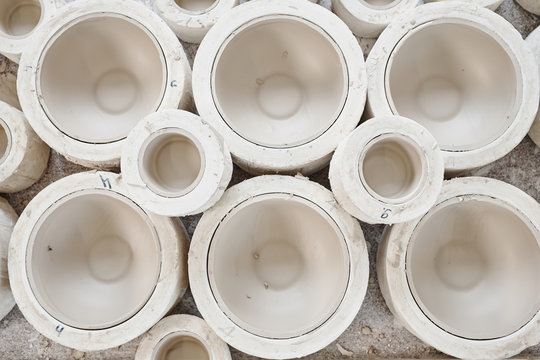Molds With Porcelain Pots