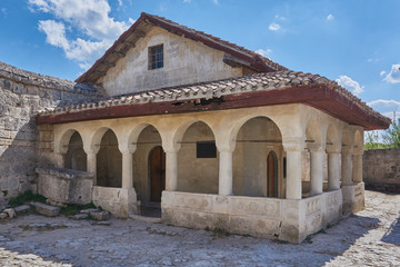 Obraz premium Russia. Crimea. Chufut-kale. Big kenassa (Karaites prayer house in Eastern Europe)