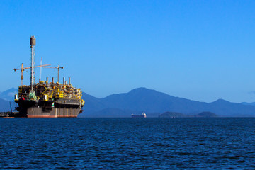 Fototapeta premium Petroleum tanker on the ocean. Honey Island, Brazil.
