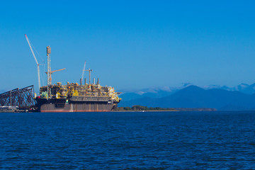 Fototapeta premium Petroleum tanker on the ocean. Honey Island, Brazil.