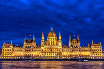Fototapeta na wymiar Blue Hour Closeup of the Hungarian Parliament