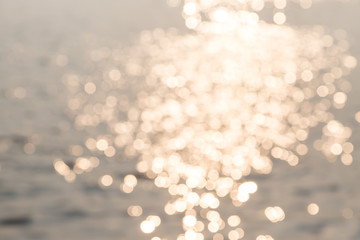 Bokeh of water reflection from sun light