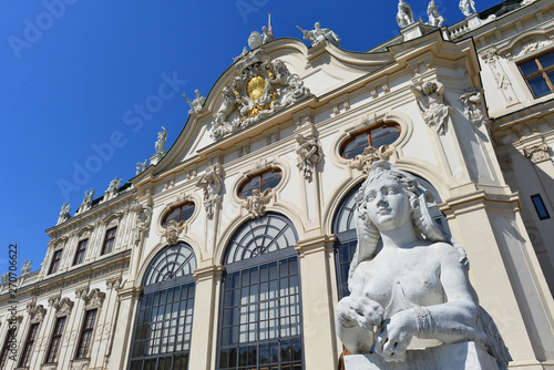 Sphinx Im Garten Des Schloss Belvederes Wien Stock Photo And