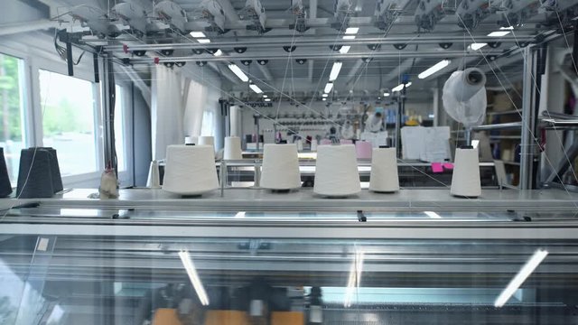 Video of working knitting machine in workshop