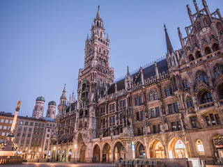 Fototapeta premium Nowy Ratusz w Monachium