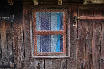 fenêtre de cabane