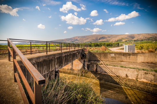 River of Antella