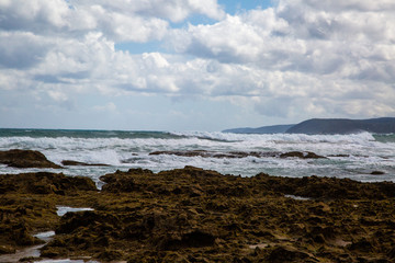 Strand mit Wolken 