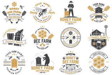 Set of Honey bee farm badge. Vector. Concept for print, stamp or tee. Vintage typography design with bee, honeycomb piece, hive and honey dipper silhouette. Design for honey bee farm business - obrazy, fototapety, plakaty