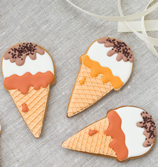 biscuit, gingercookies, Ice-cream, cupcake, cookie, summer, teatime, icing, royalicing,  decorated,  galletas, galletasglaseadas,  gift, sweet, handmade, dessert,  food, baced, nature, nectar, yellow,