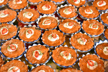 Fresh vegetable chili and curry are served for foreign tourists. Popular Thai food with delicious taste