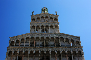 Fototapeta premium Cathedral with an angel in Lucca, Italy