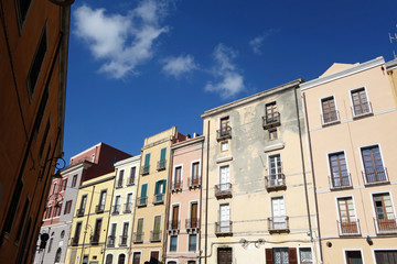 Fototapeta na wymiar Sardinien Cagliari Häuserfassaden