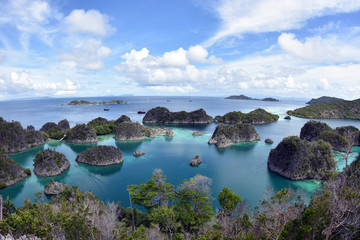 Amazing Asia - Nature Reserve - Raja Ampat National Park. Papua - Lost Paradise.