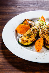 Grilled chicken strips with puree