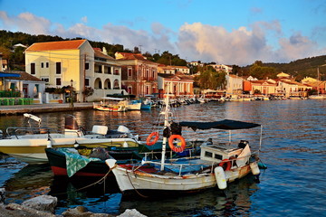 Obraz premium Greece,island Paxos-sunrise in the harbor Gaios