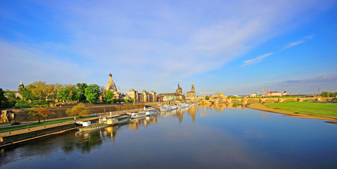 Fototapeta premium Old Town with Elbe river in Dresden, Saxony, Germany