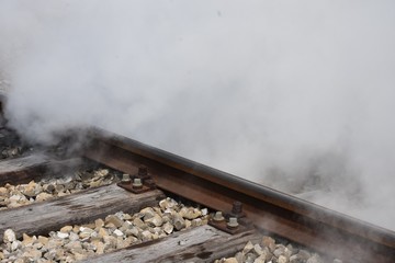 Schiene im Nebel