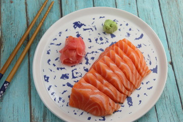 Sashimi saumon wasabi et gingembre