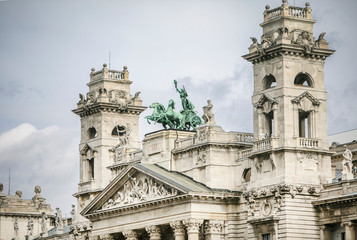 Fototapeta na wymiar Fragment of ancient barocco landmark of the Budapest