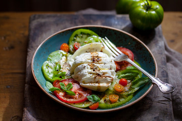 Green tomatoes and buffalo mozzarella