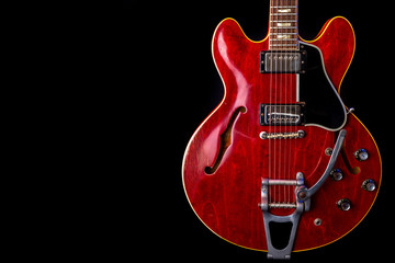 Obraz na płótnie Canvas Vintage Electric Guitar, red, 6 String isolated on black