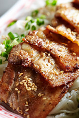 Grilled pork with sesame seeds 