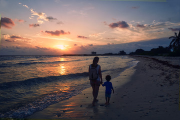 Naklejka premium sunset on the beach