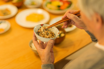 夕食　納豆