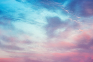 Obraz premium Marshmallow pink dawn on the sky, background, horizontal. Space for text.