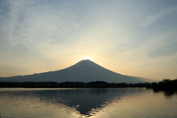 Lake Tanukiko of the morning