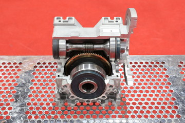 the cross section of worm gear pump ;