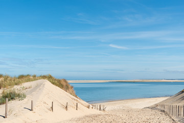 BASSIN D'ARCACHON (France), plage du Petit Nice et banc d'Arguin