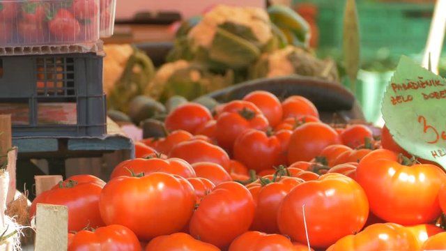 Organic Tomatoes in Farmer Market