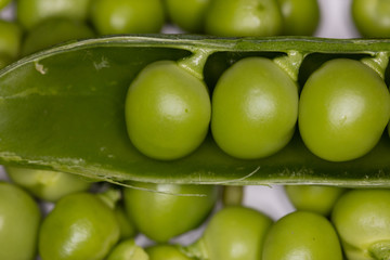 fresh green peas
