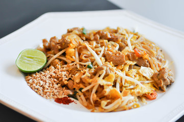 noodle ,stir-fried noodles or pad thai