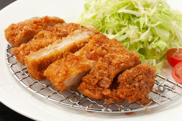 トンカツ