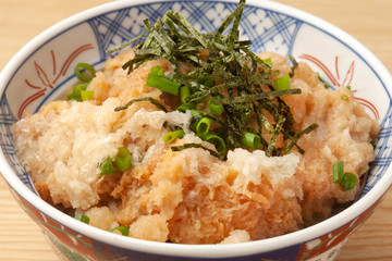 みぞれ煮かつ丼