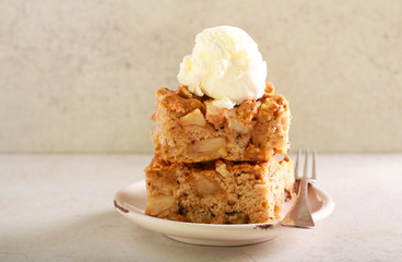 Apple and nut cake