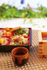 美味しそうな和風料理と日本酒