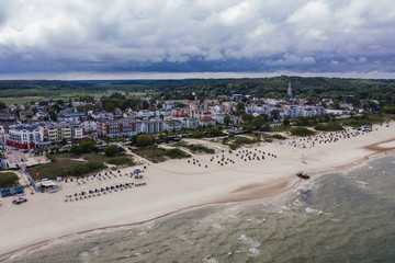Fototapeta na wymiar Coastline of the Sandy Baltic Sea beach in northern Germany.
