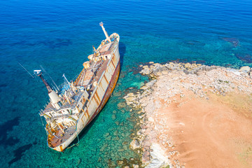 Shipwreck. The ship ran aground the top view. The ship crashed on the coastal cliffs. Abandoned...