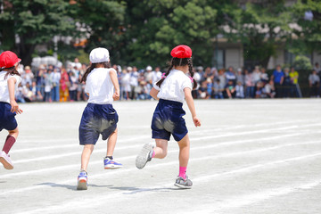 Obraz premium 小学校の運動会