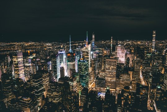 manhattan skyline at night