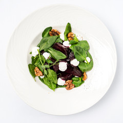 salad with beetroot and spinach