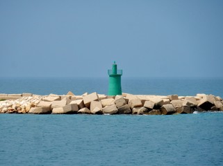 Trani - Faro verde dalla villa