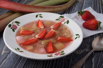 Rhubarb soup with strawberries